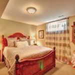 Cheerful guest bedroom on lower level of Severn cottage